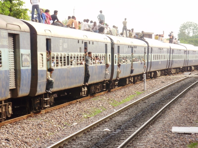 Trenes India